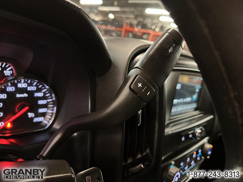 GMC Sierra 2500HD  2018 à Granby, Québec - 20 - w1024h768px