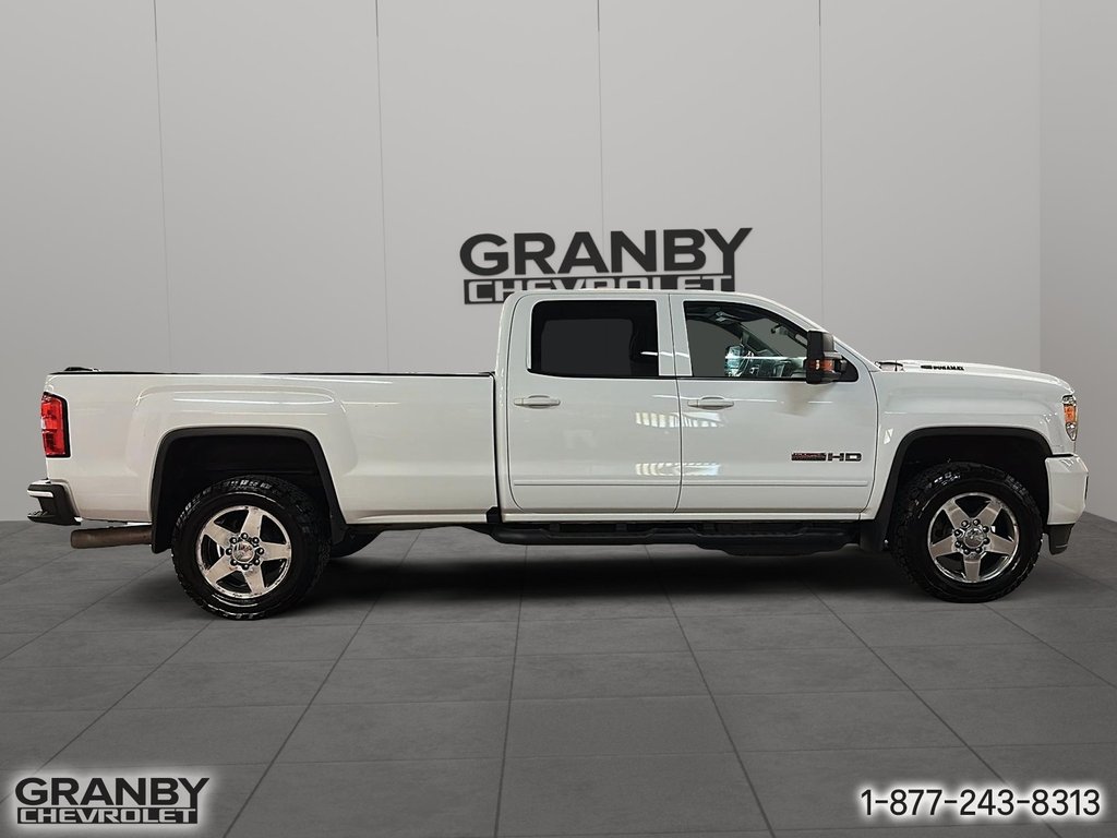 2019 GMC Sierra 2500HD SLT crewcab boite longue in Granby, Quebec - 4 - w1024h768px