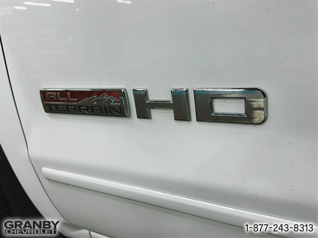 2019 GMC Sierra 2500HD SLT crewcab boite longue in Granby, Quebec - 20 - w1024h768px