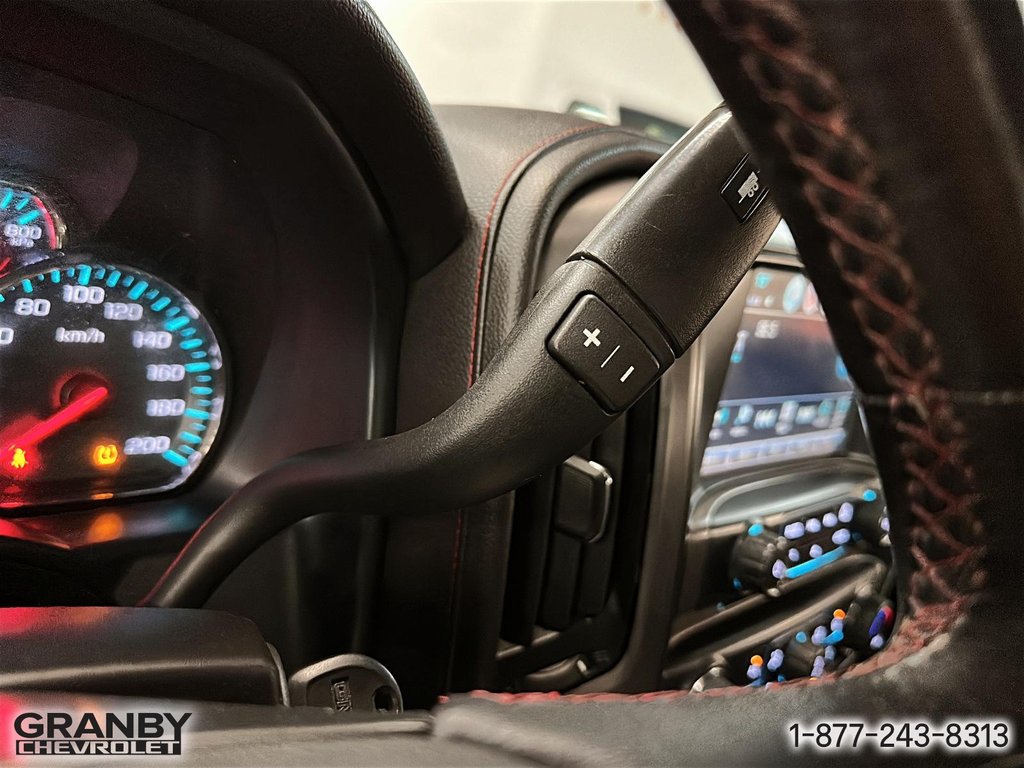 2019 GMC Sierra 2500HD SLT crewcab boite longue in Granby, Quebec - 19 - w1024h768px