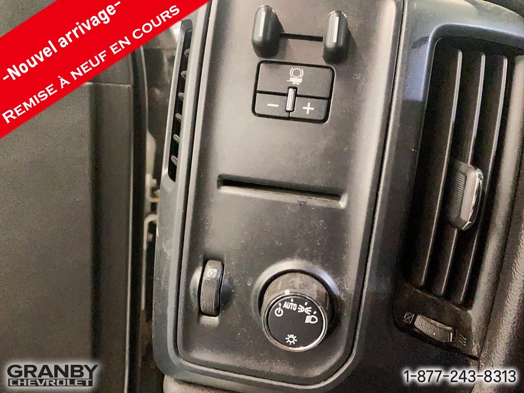GMC Sierra 2500HD  2019 à Granby, Québec - 17 - w1024h768px