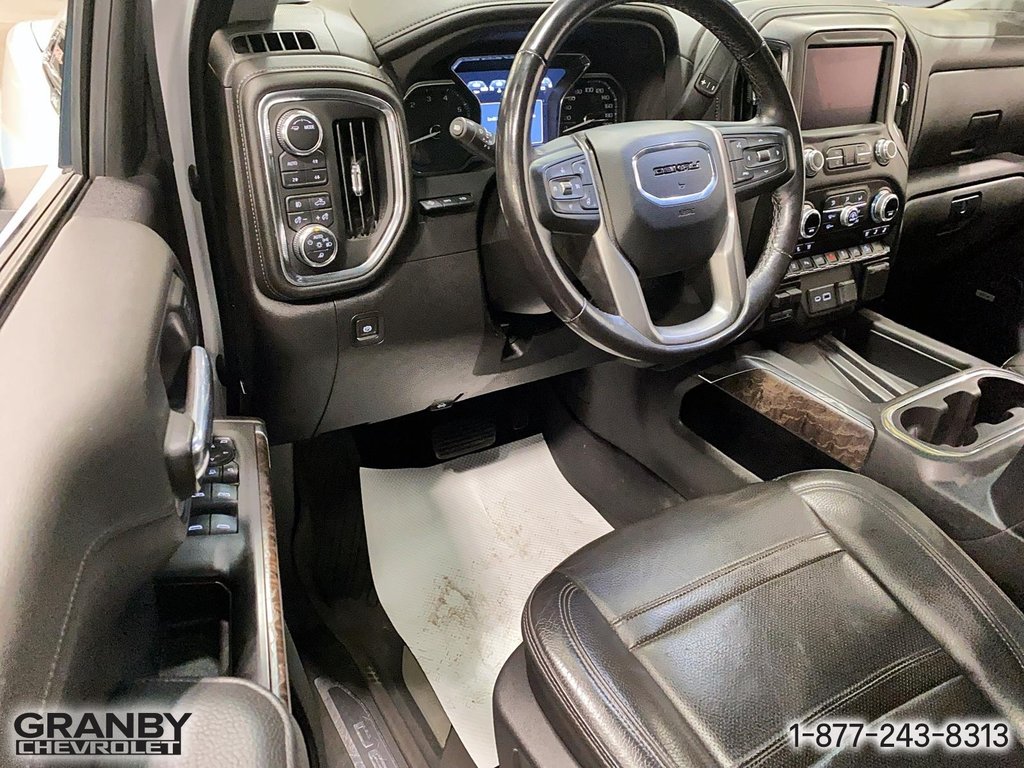 2022 GMC Sierra 2500HD Denali CREWCAB BOITE 6.6 MOTEUR ESSENCE in Granby, Quebec - 14 - w1024h768px