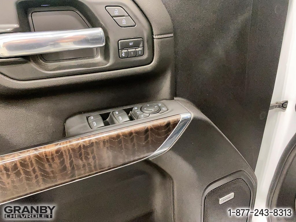 2022 GMC Sierra 2500HD Denali CREWCAB BOITE 6.6 MOTEUR ESSENCE in Granby, Quebec - 15 - w1024h768px