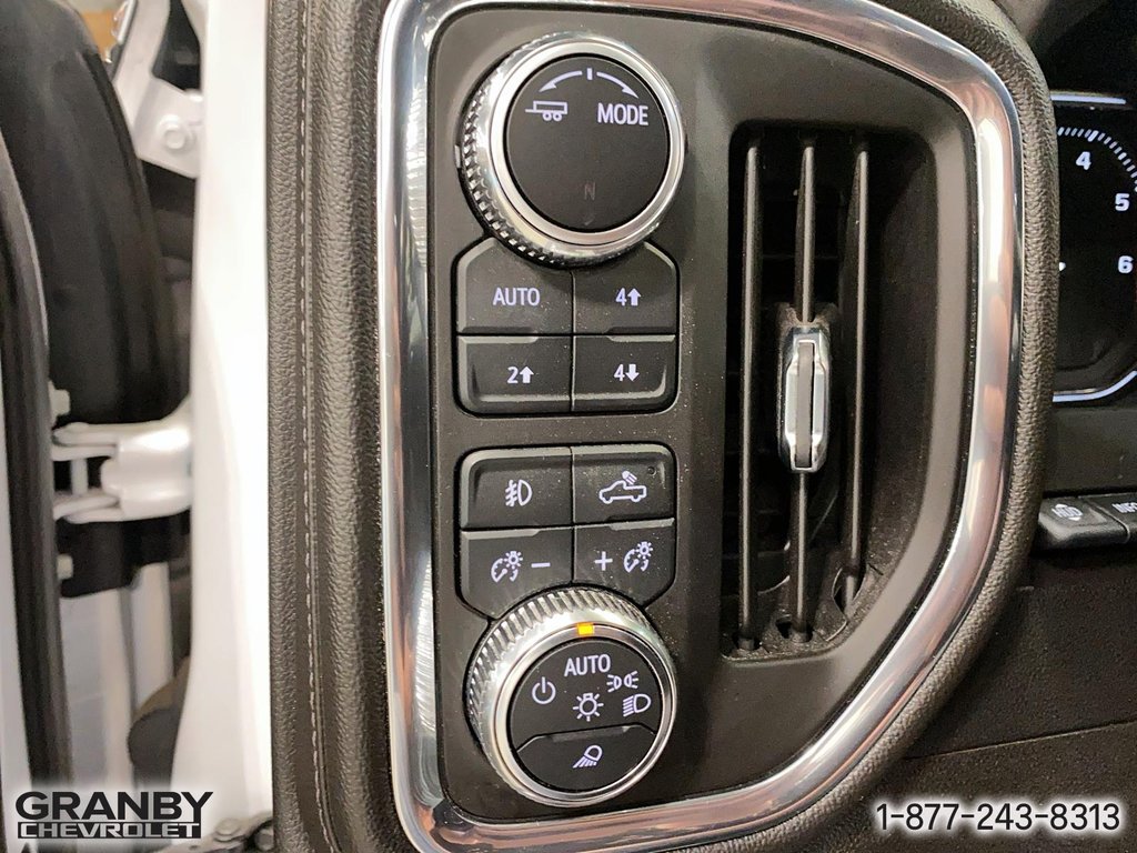 2022 GMC Sierra 2500HD Denali CREWCAB BOITE 6.6 MOTEUR ESSENCE in Granby, Quebec - 20 - w1024h768px