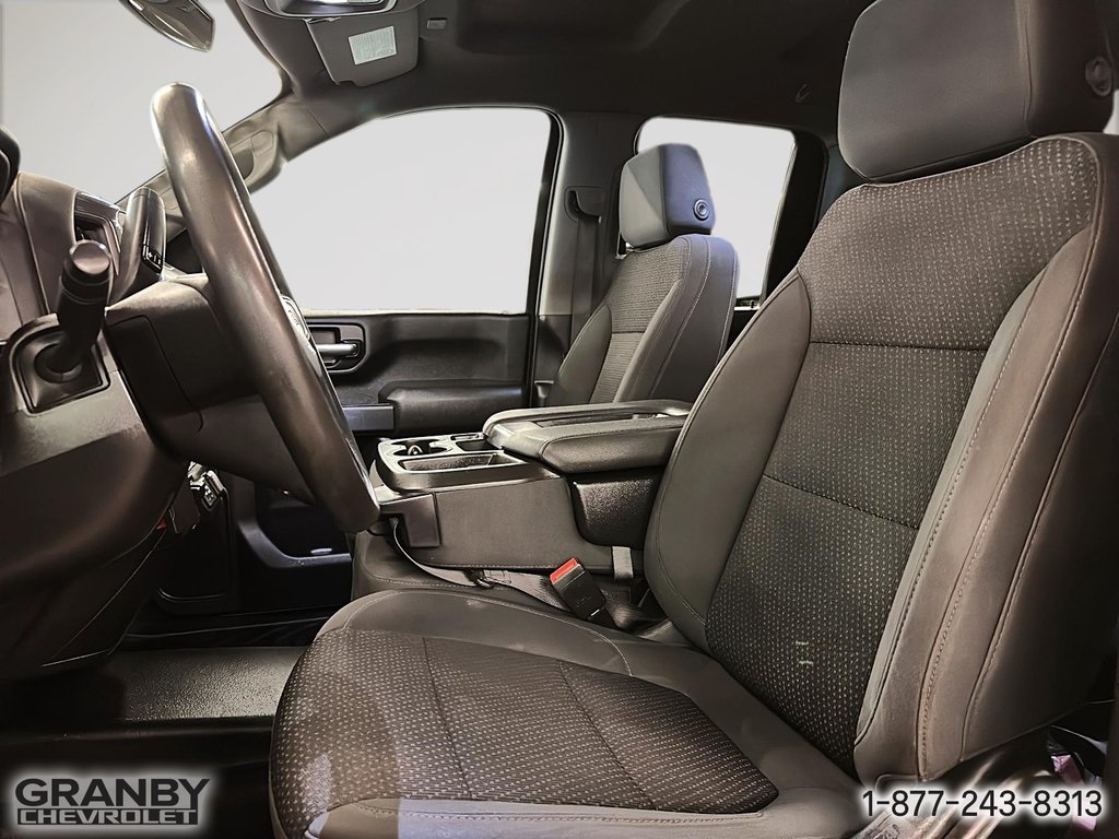 GMC Sierra 2500HD Pro DOUBLECAB DIESEL BOITE 8 PIED 2022 à Granby, Québec - 11 - w1024h768px
