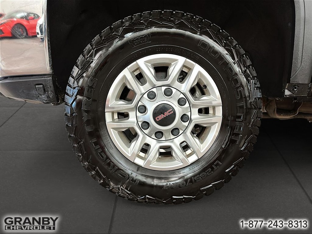 GMC Sierra 2500HD Pro DOUBLECAB DIESEL BOITE 8 PIED 2022 à Granby, Québec - 10 - w1024h768px