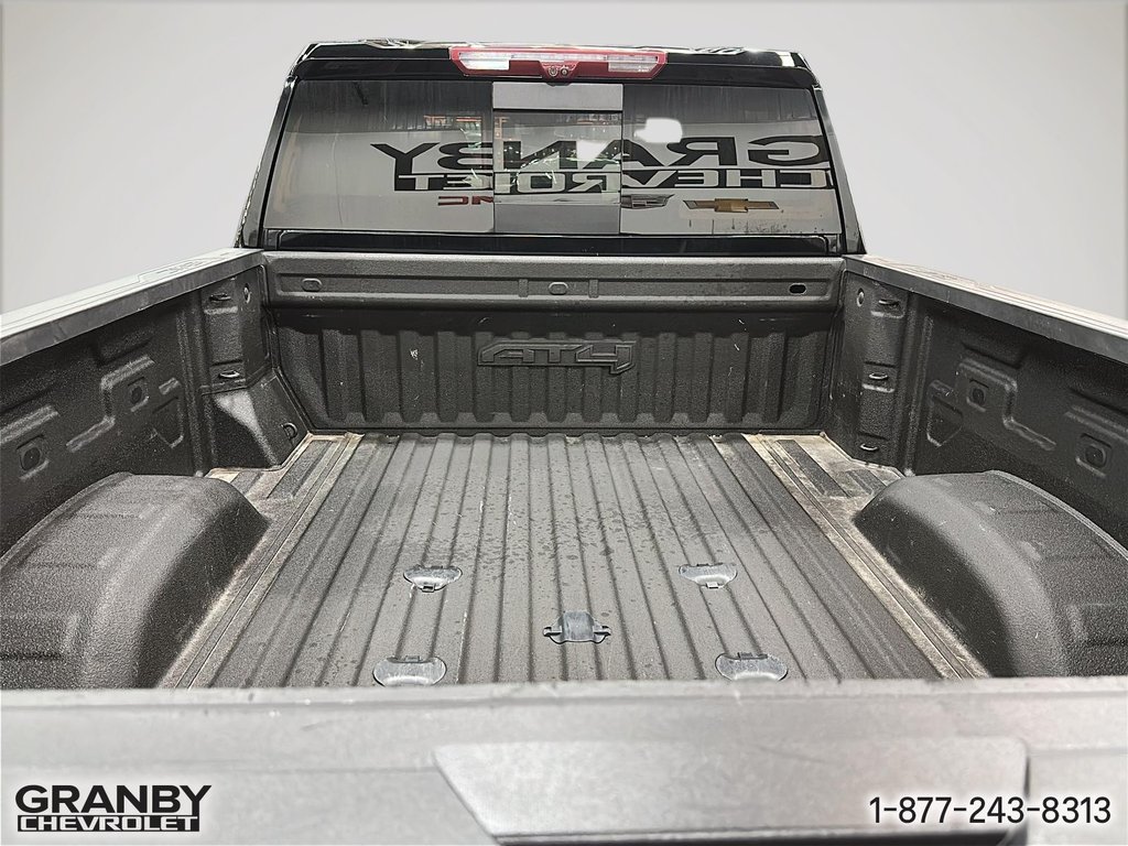 2023 GMC Sierra 2500HD in Granby, Quebec - 9 - w1024h768px