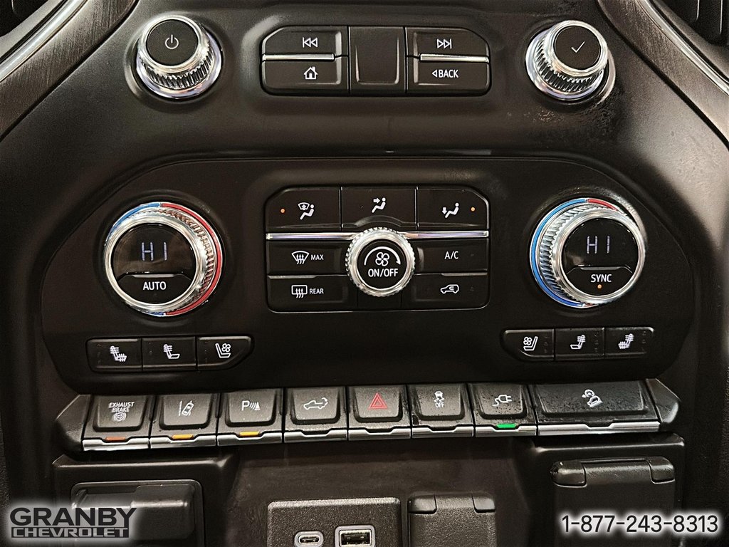 2023 GMC Sierra 2500HD in Granby, Quebec - 18 - w1024h768px