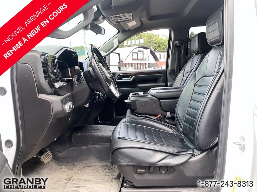 2025 GMC Sierra 2500HD in Granby, Quebec - 11 - w1024h768px