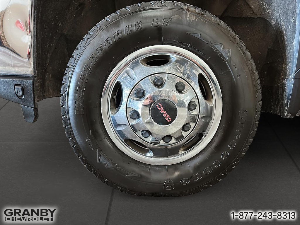 2023 GMC Sierra 3500HD in Granby, Quebec - 10 - w1024h768px