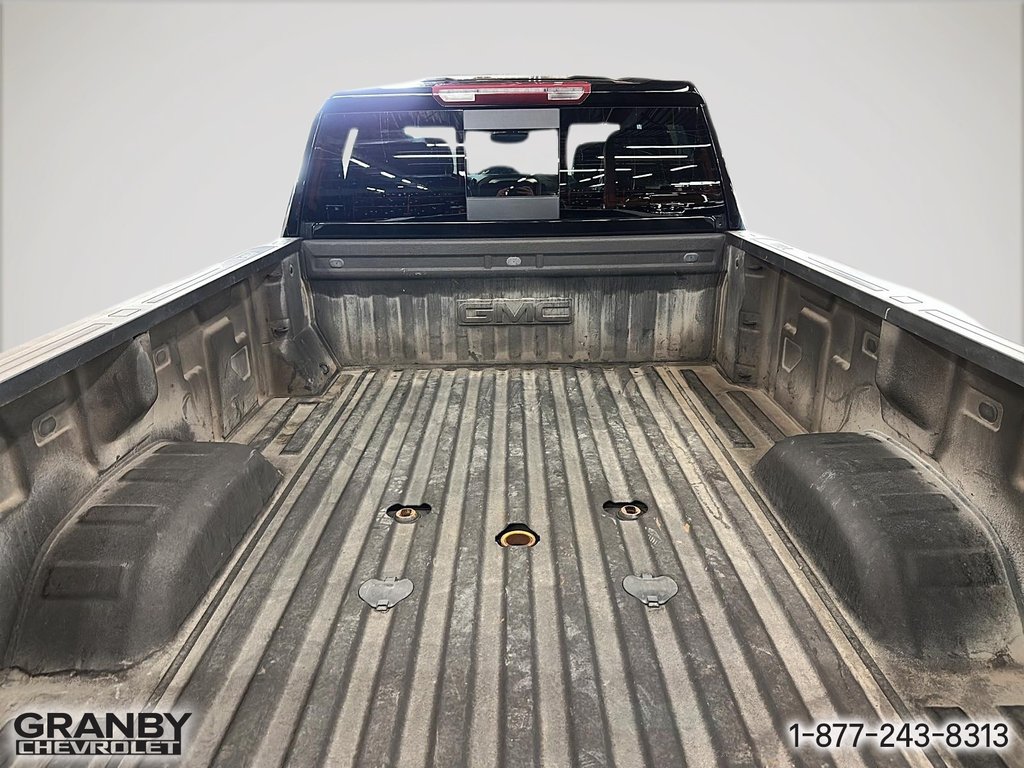 2023 GMC Sierra 3500HD in Granby, Quebec - 9 - w1024h768px