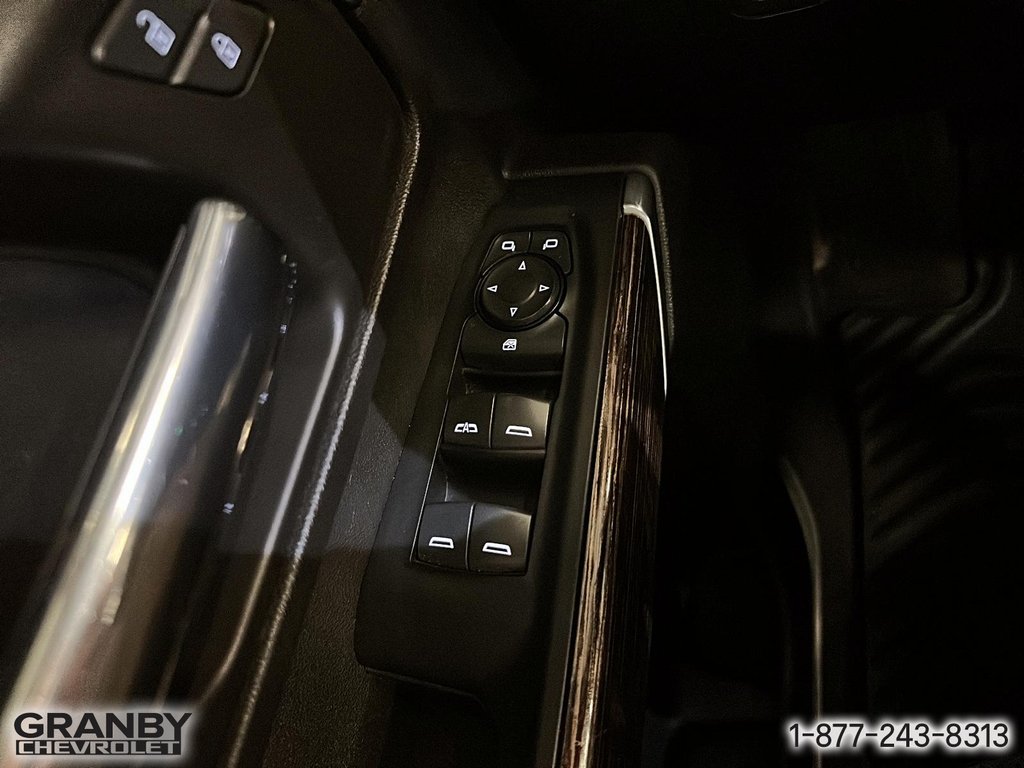 2023 GMC Sierra 3500HD in Granby, Quebec - 14 - w1024h768px
