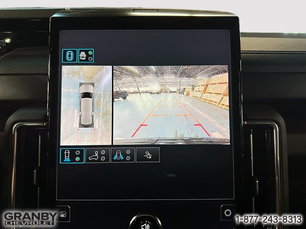 2025 GMC Yukon XL in Granby, Quebec - 22 - w1024h768px
