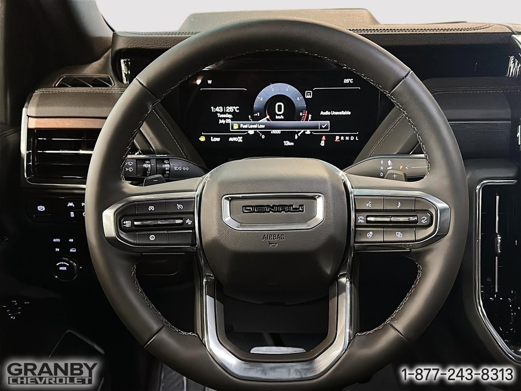 2025 GMC Yukon XL in Granby, Quebec - 15 - w1024h768px