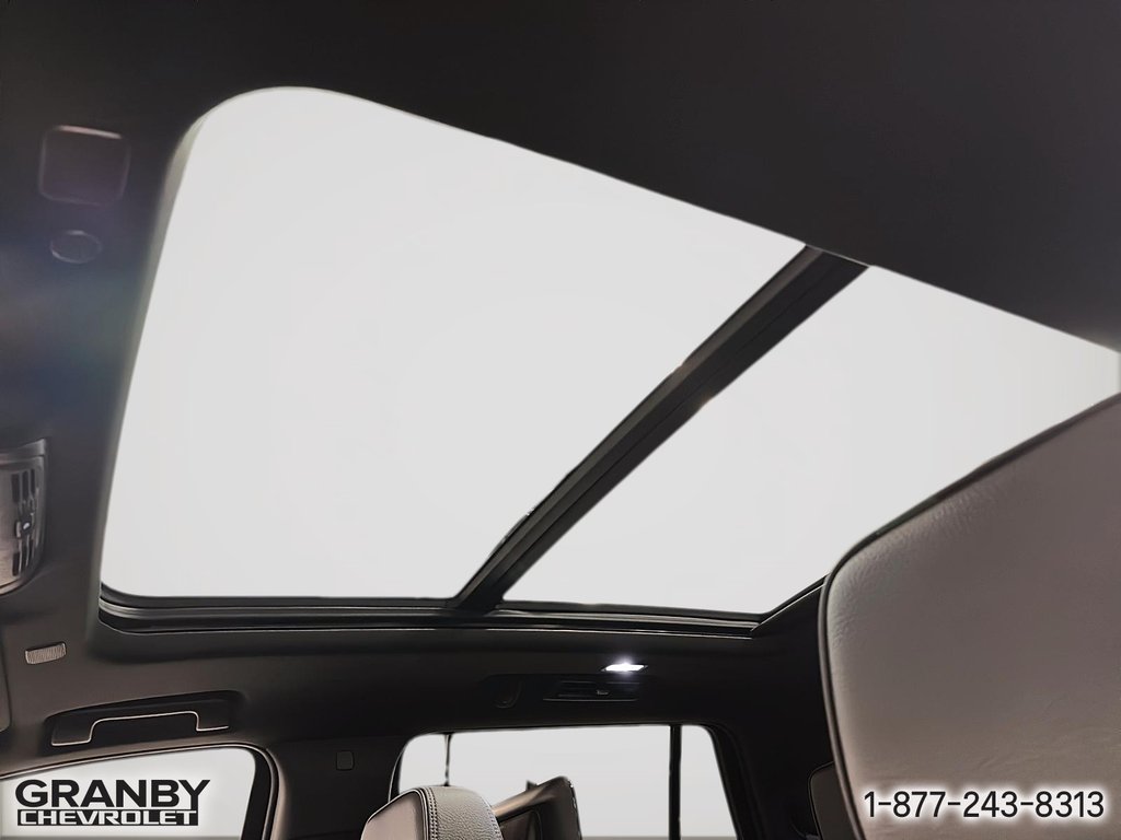 2023 GMC Yukon Denali moteur 6.2L in Granby, Quebec - 23 - w1024h768px