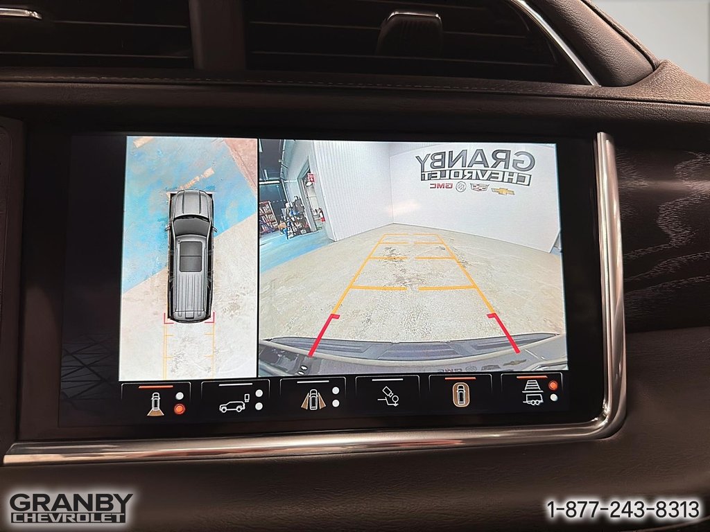 2023 GMC Yukon Denali moteur 6.2L in Granby, Quebec - 24 - w1024h768px