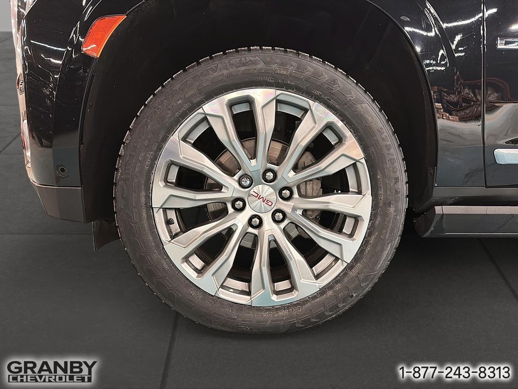 2023 GMC Yukon Denali moteur 6.2L in Granby, Quebec - 12 - w1024h768px