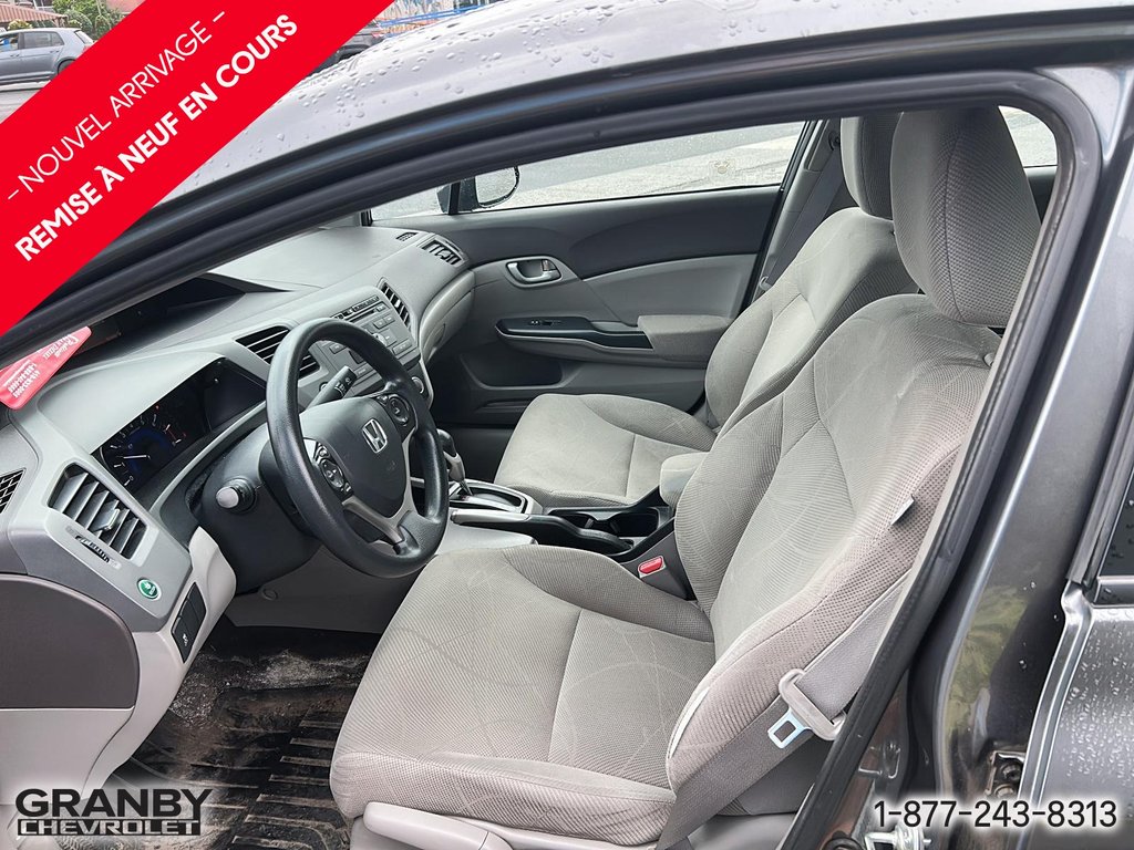 Honda Civic Sdn  2012 à Granby, Québec - 7 - w1024h768px