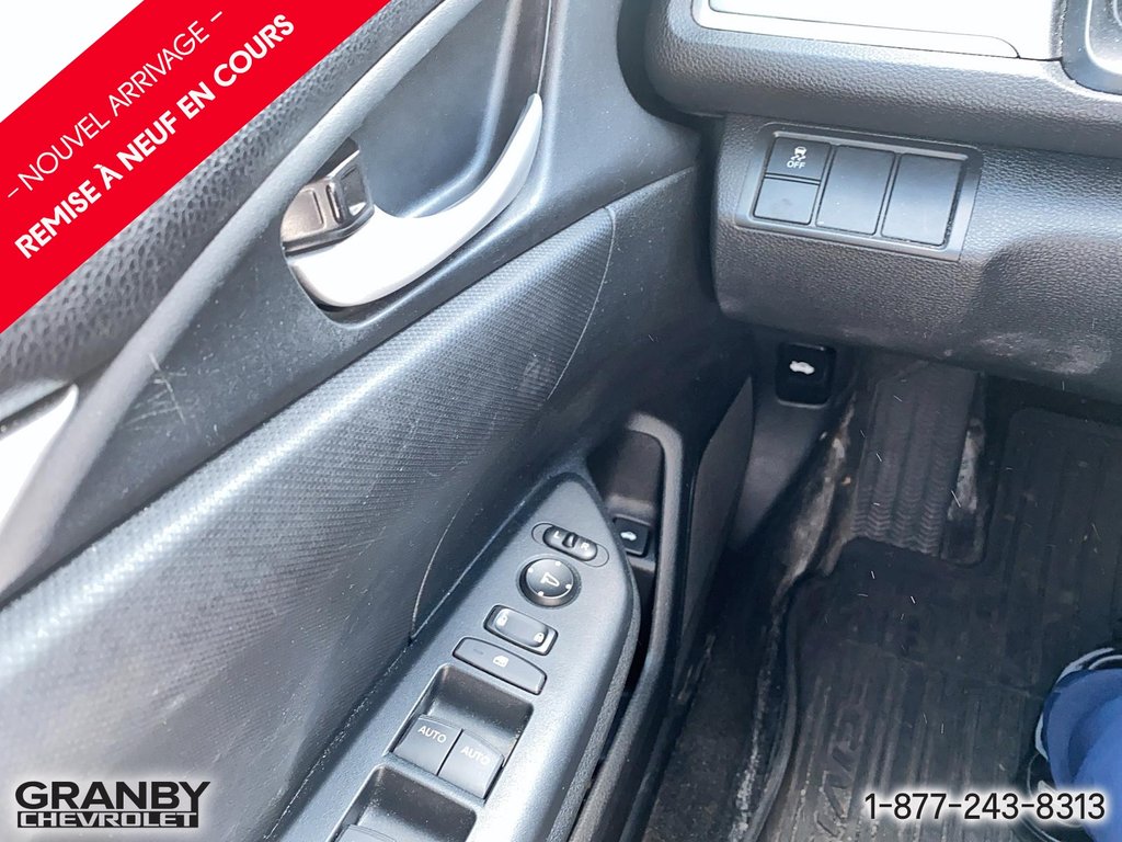 Honda Civic Sedan  2016 à Granby, Québec - 11 - w1024h768px