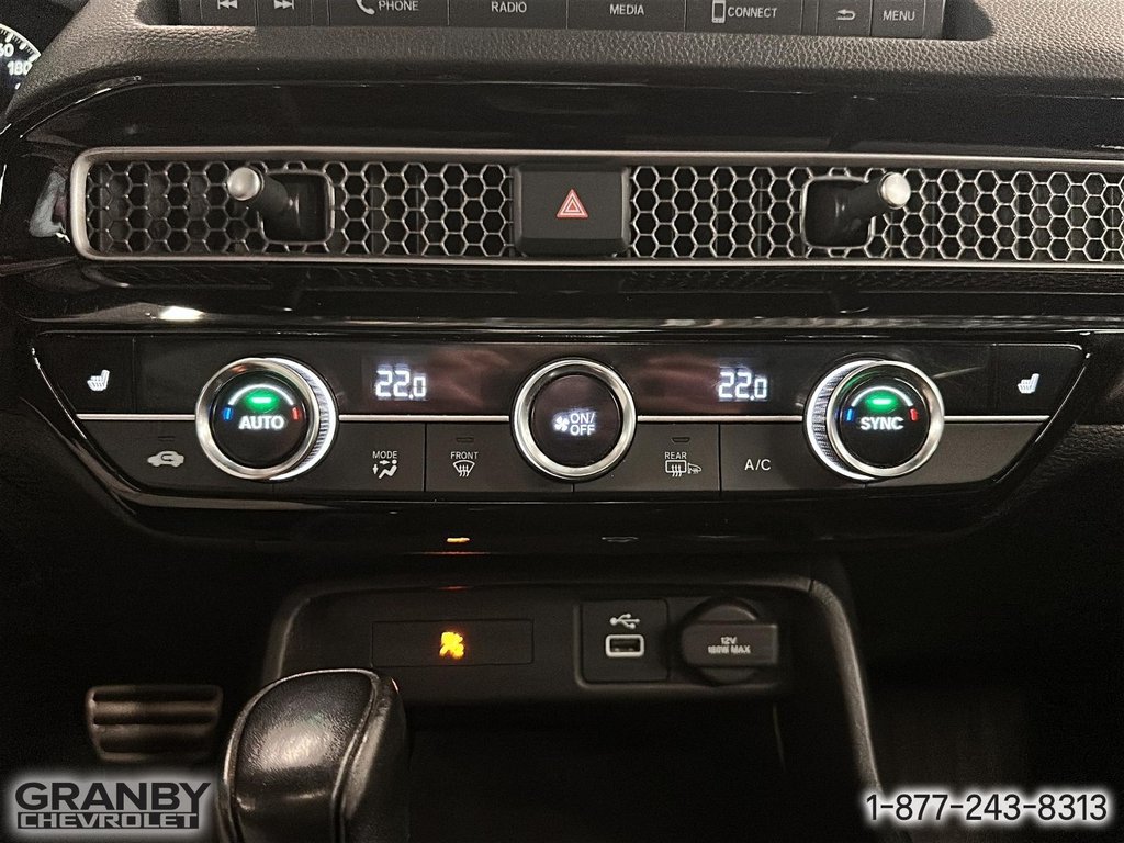 2023 Honda Civic Sedan in Granby, Quebec - 17 - w1024h768px