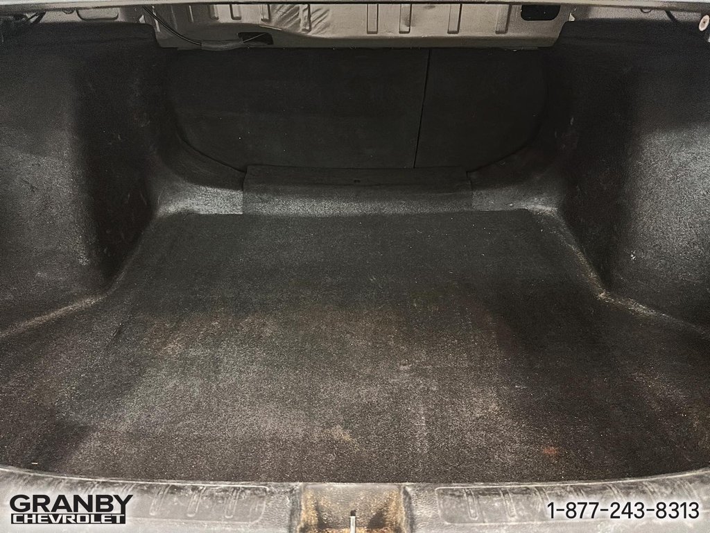 2023 Honda Civic Sedan in Granby, Quebec - 9 - w1024h768px