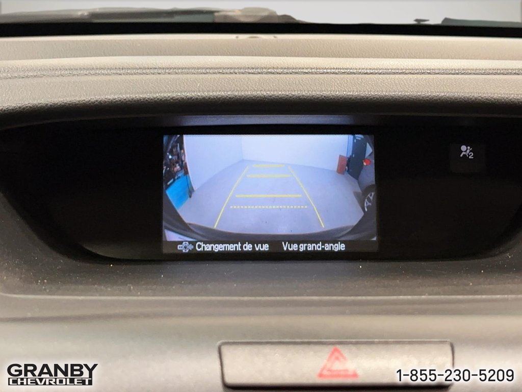 2012 Honda CR-V in Granby, Quebec - 18 - w1024h768px