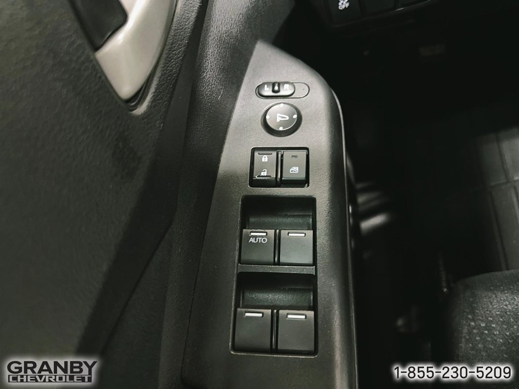 2012  CR-V EX AWD in Granby, Quebec - 10 - w1024h768px