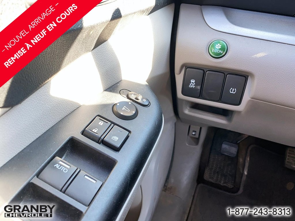 Honda CR-V  2014 à Granby, Québec - 13 - w1024h768px