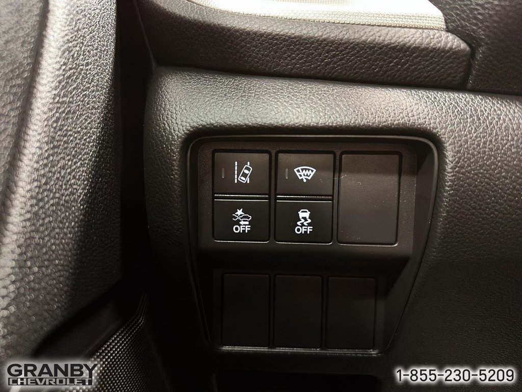 2019  CR-V LX AWD in Granby, Quebec - 17 - w1024h768px