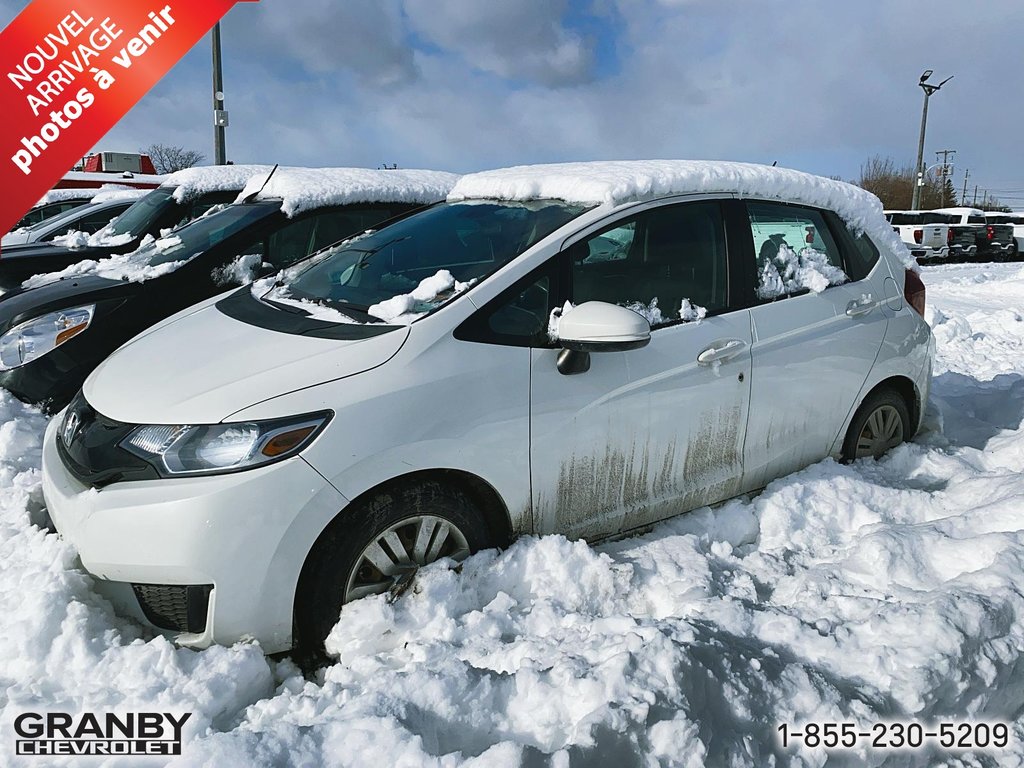 Honda Fit LX 2015 à Granby, Québec - 1 - w1024h768px