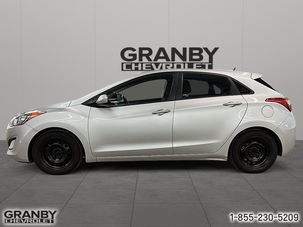 2013 Hyundai Elantra GT in Granby, Quebec - 8 - w1024h768px