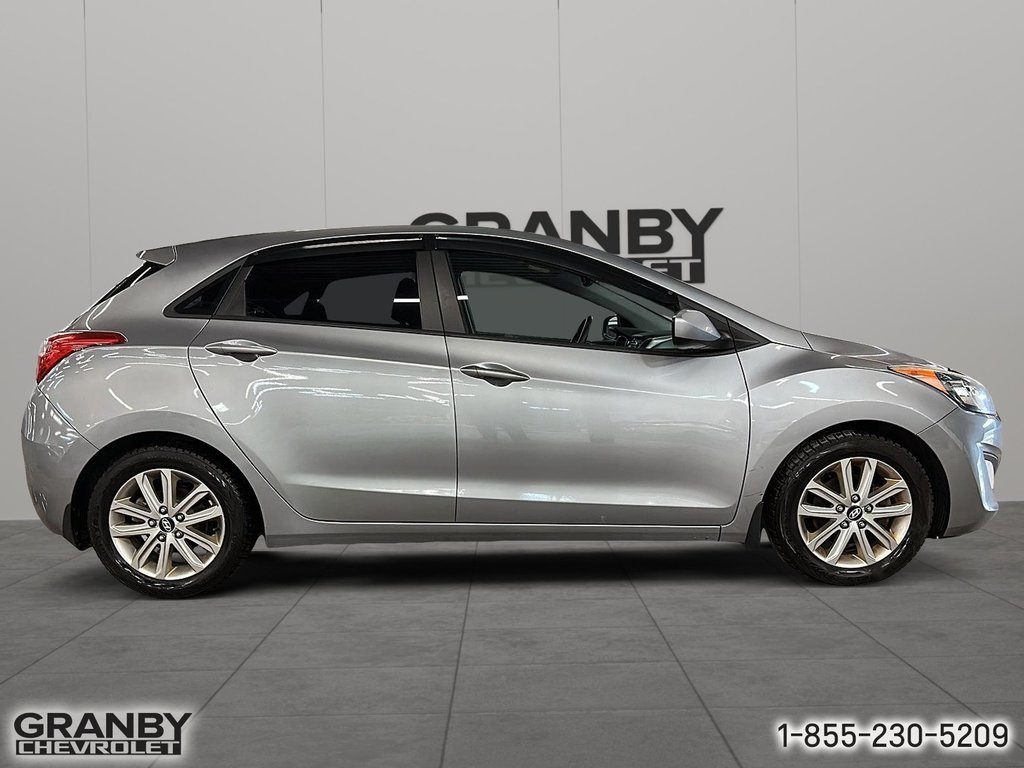 2014 Hyundai Elantra GT GL in Granby, Quebec - 4 - w1024h768px