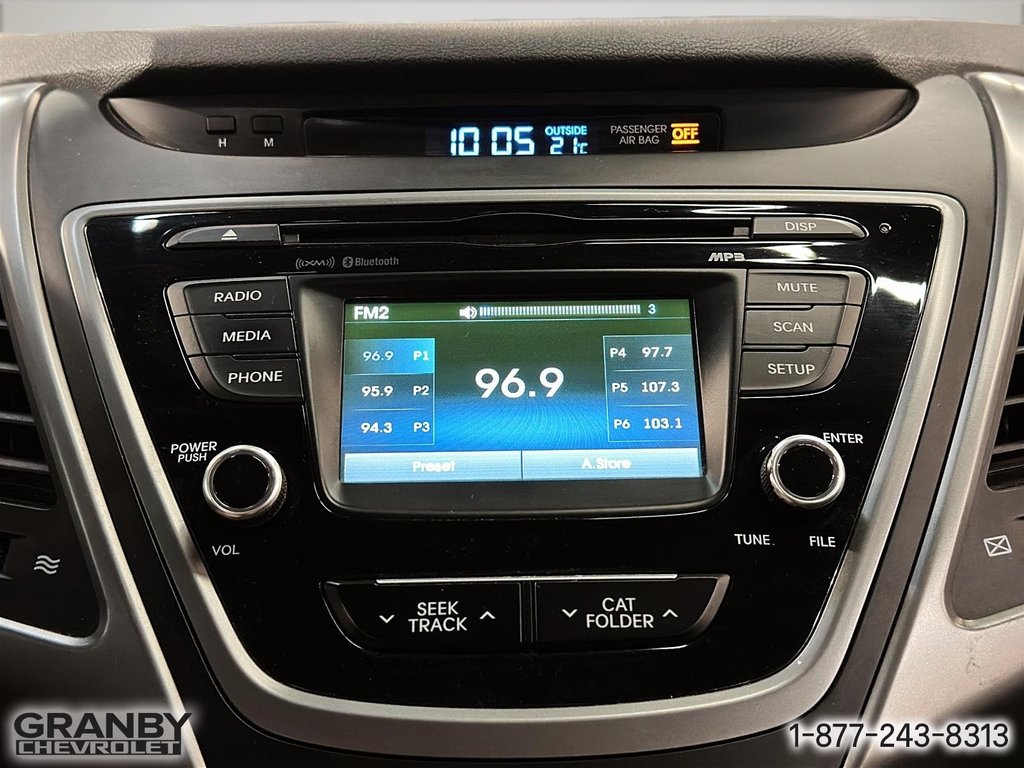 2015 Hyundai Elantra GLS in Granby, Quebec - 24 - w1024h768px