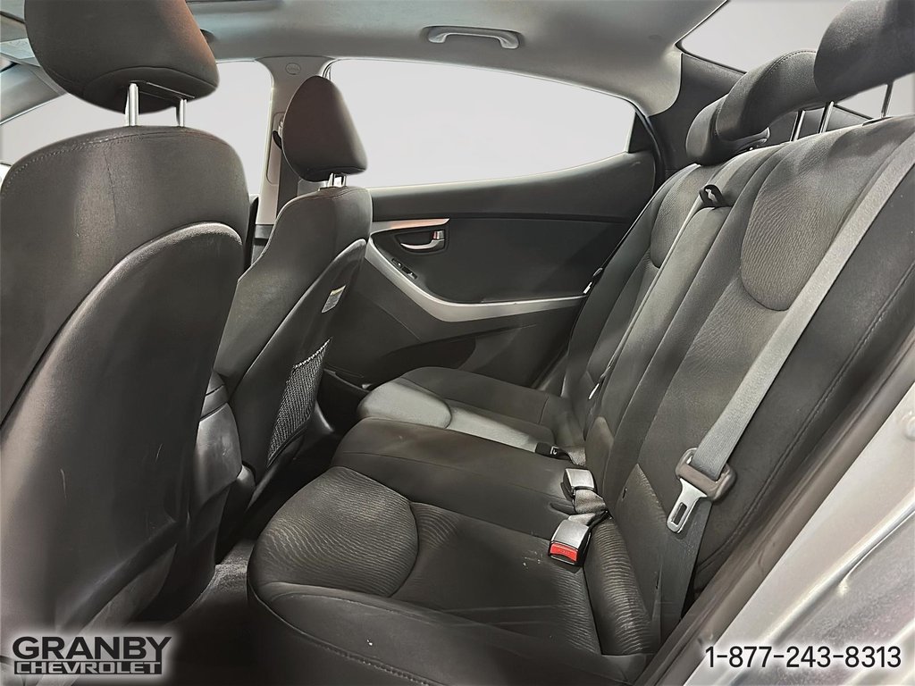 2015 Hyundai Elantra GLS in Granby, Quebec - 12 - w1024h768px