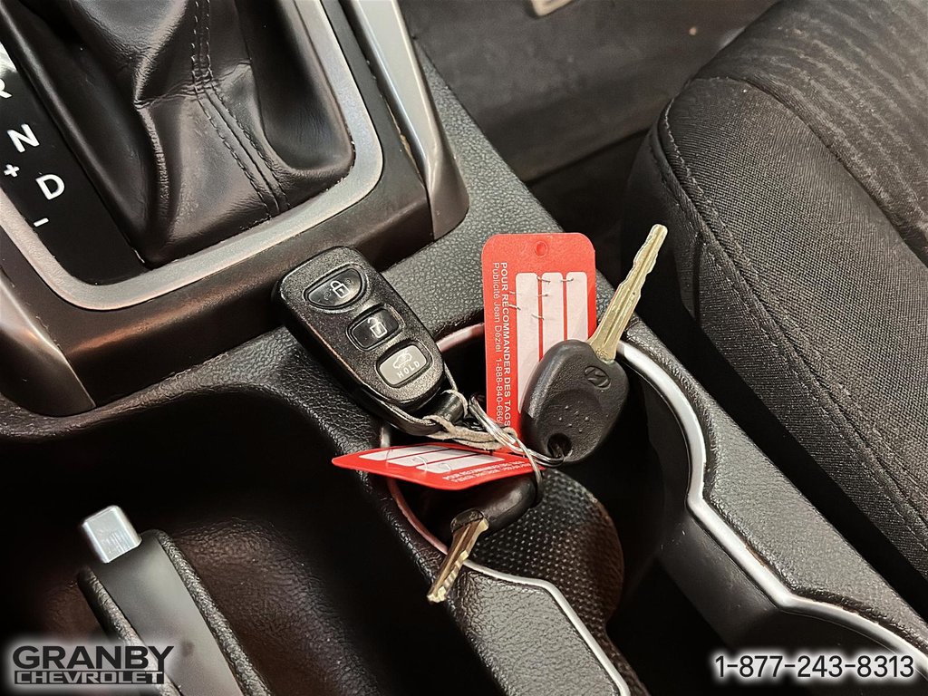 2015 Hyundai Elantra GLS in Granby, Quebec - 21 - w1024h768px
