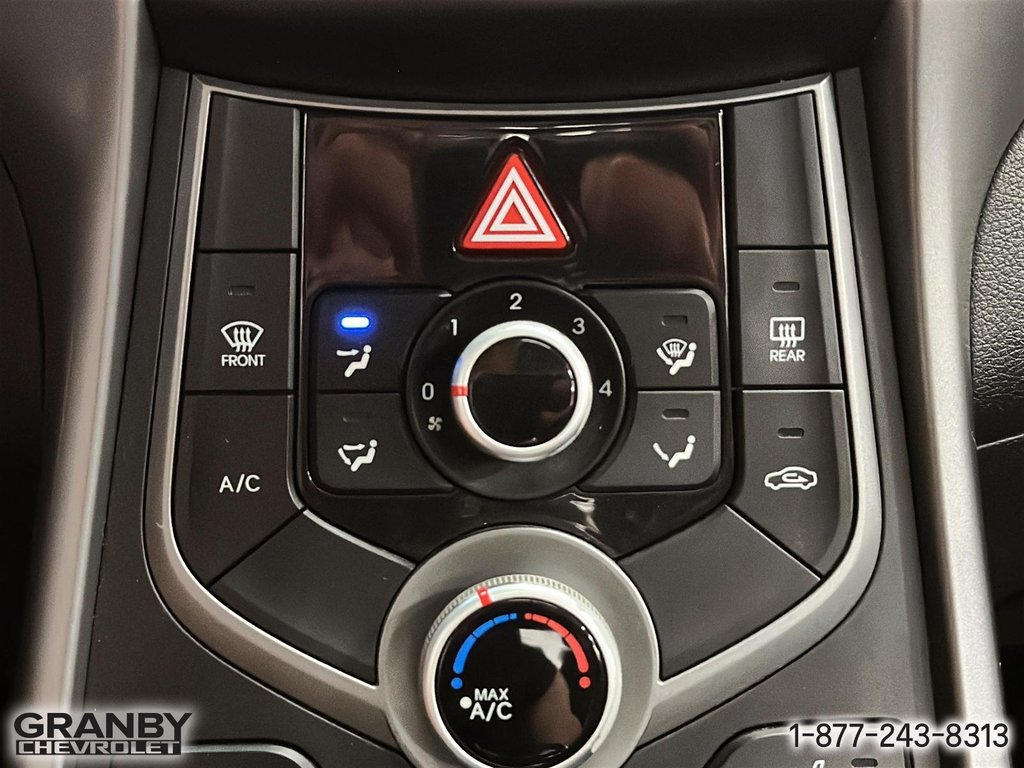 2015 Hyundai Elantra GLS in Granby, Quebec - 18 - w1024h768px