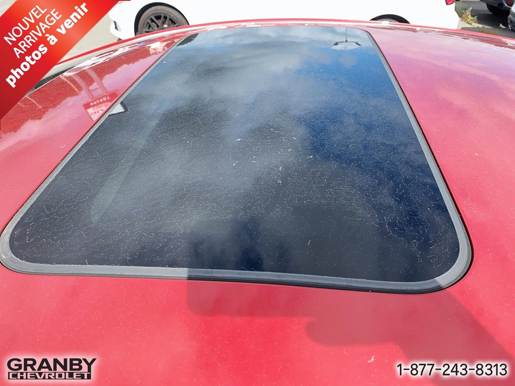 2016 Hyundai Elantra in Granby, Quebec - 8 - w1024h768px
