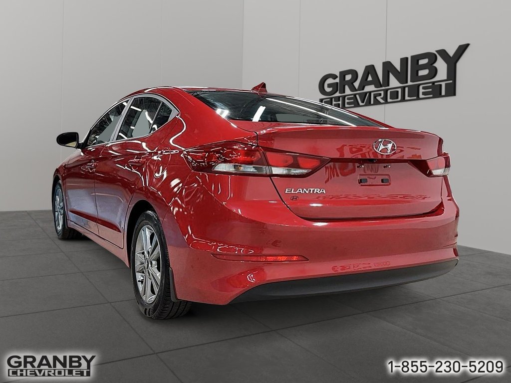 2018 Hyundai Elantra in Granby, Quebec - 4 - w1024h768px