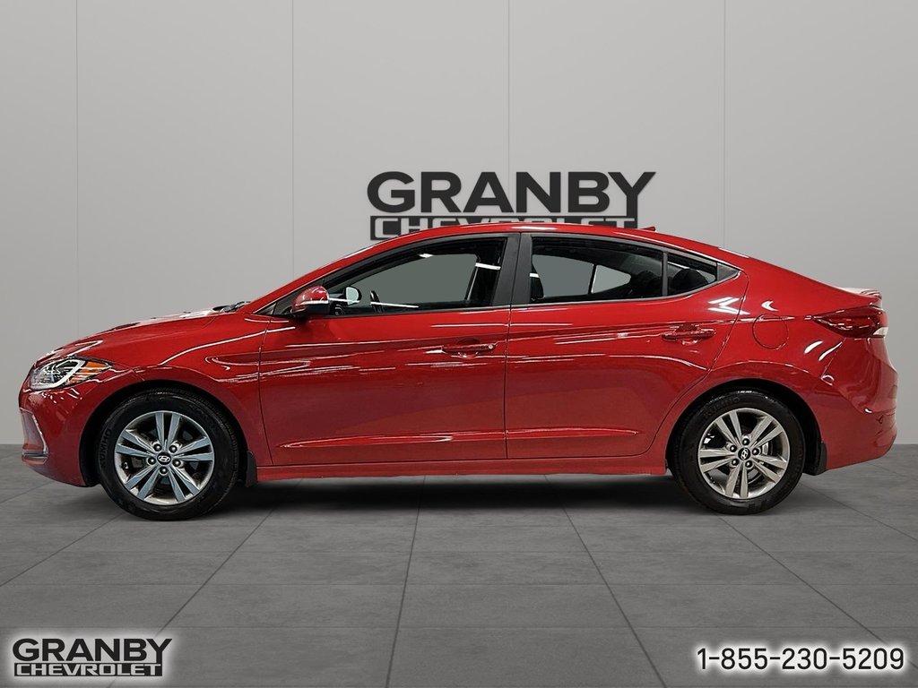 2018 Hyundai Elantra in Granby, Quebec - 5 - w1024h768px