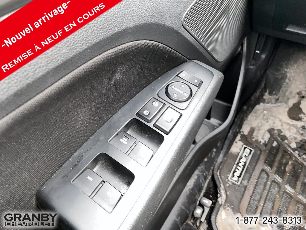 Hyundai Elantra Preferred w/Sun & Safety Package 2020 à Granby, Québec - 8 - w1024h768px