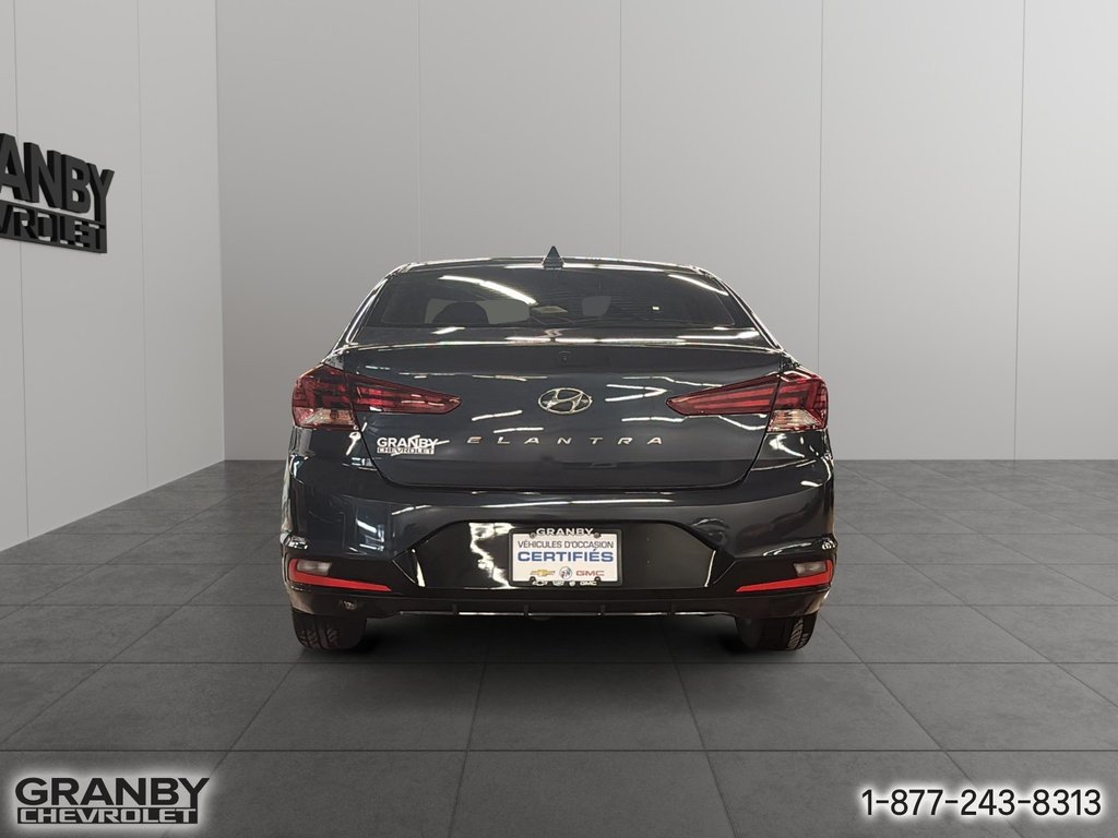 2020 Hyundai Elantra Preferred w/Sun & Safety Package in Granby, Quebec - 6 - w1024h768px