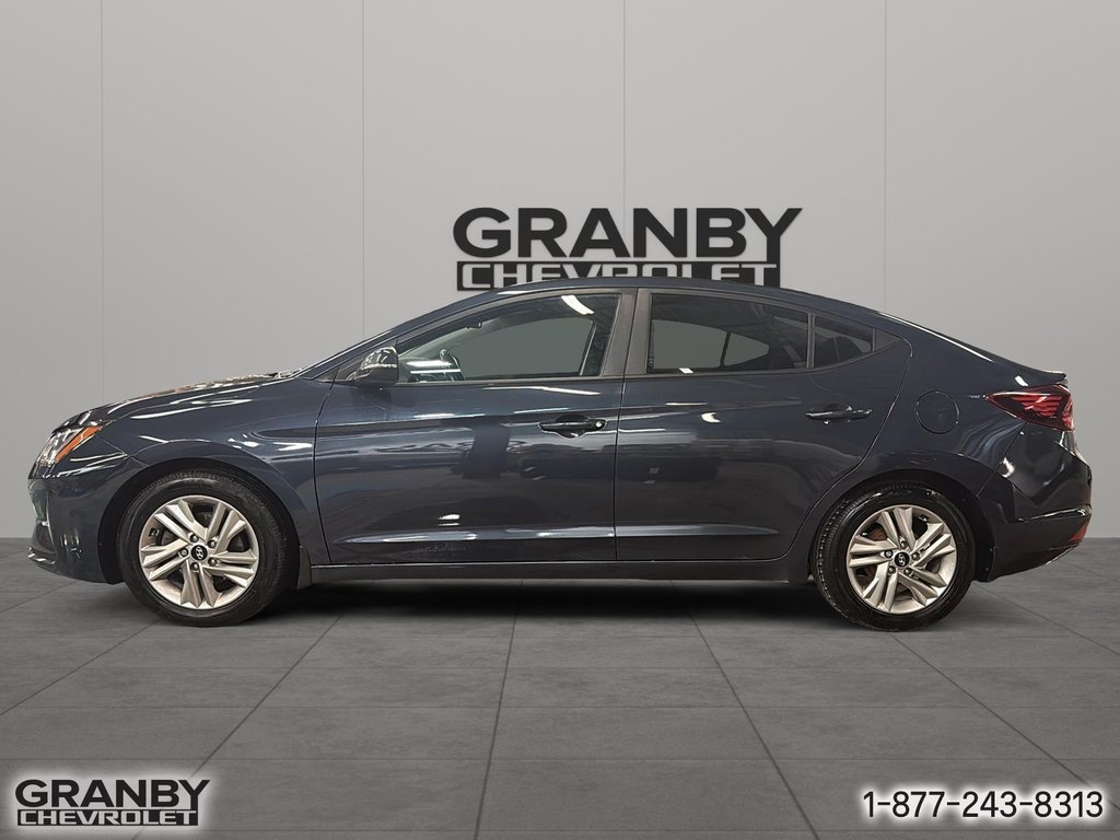 2020 Hyundai Elantra Preferred w/Sun & Safety Package in Granby, Quebec - 8 - w1024h768px