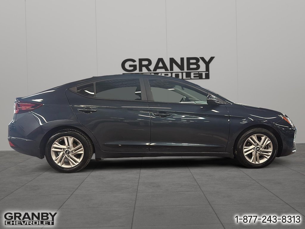 2020 Hyundai Elantra Preferred w/Sun & Safety Package in Granby, Quebec - 4 - w1024h768px