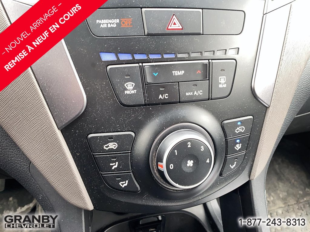 Hyundai Santa Fe Sport  2015 à Granby, Québec - 16 - w1024h768px