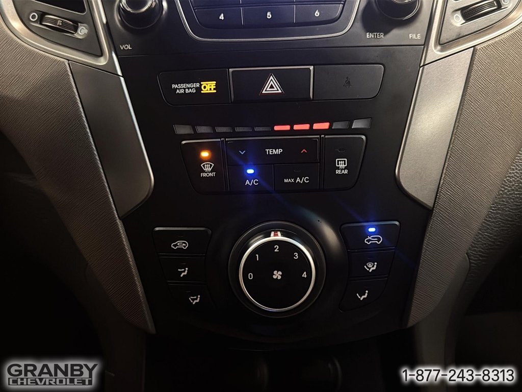2015 Hyundai Santa Fe Sport in Granby, Quebec - 18 - w1024h768px