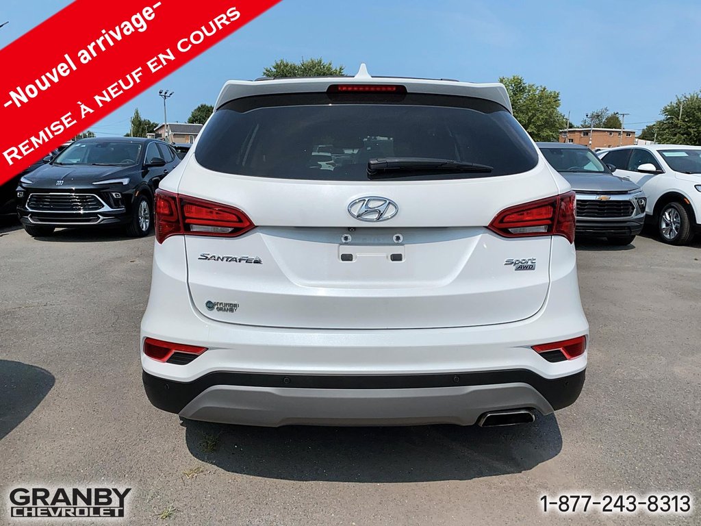 2018 Hyundai Santa Fe Sport Luxury in Granby, Quebec - 6 - w1024h768px