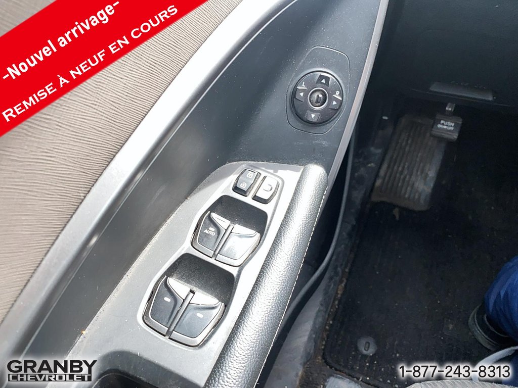Hyundai Santa Fe XL MOTEUR 3.3L TRACTION AVANT 2017 à Granby, Québec - 12 - w1024h768px