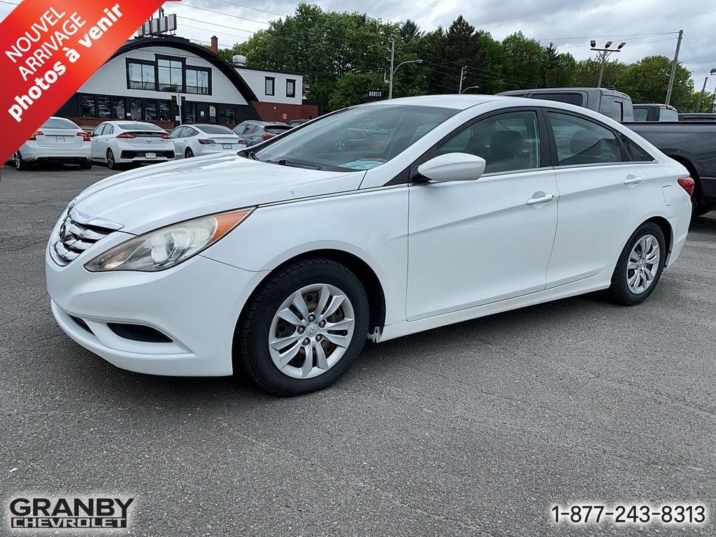 2011 Hyundai Sonata GL autom in Granby, Quebec - 7 - w1024h768px