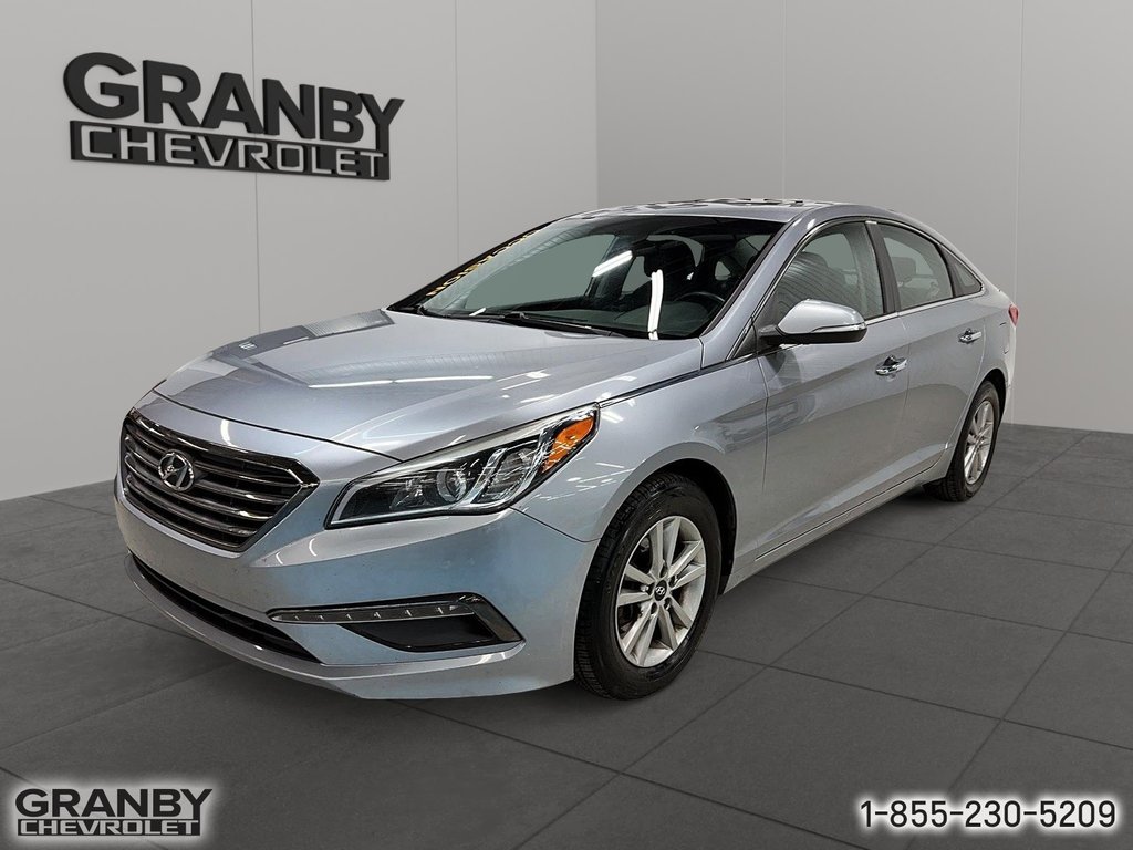 2016 Hyundai Sonata in Granby, Quebec - 1 - w1024h768px