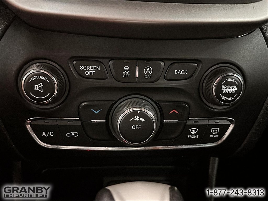 2016 Jeep Cherokee in Granby, Quebec - 17 - w1024h768px